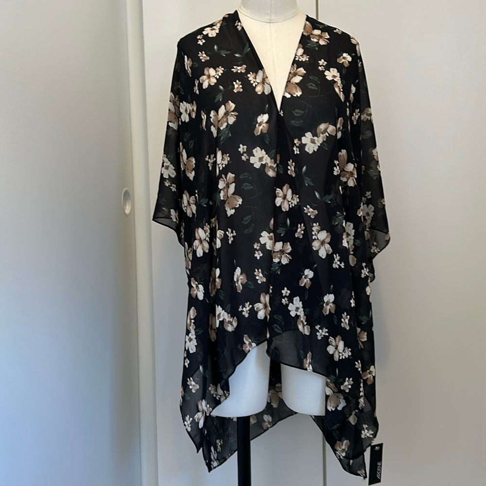 NEW WITH TAGS! Beautiful Black Sheer Floral Print Kimono